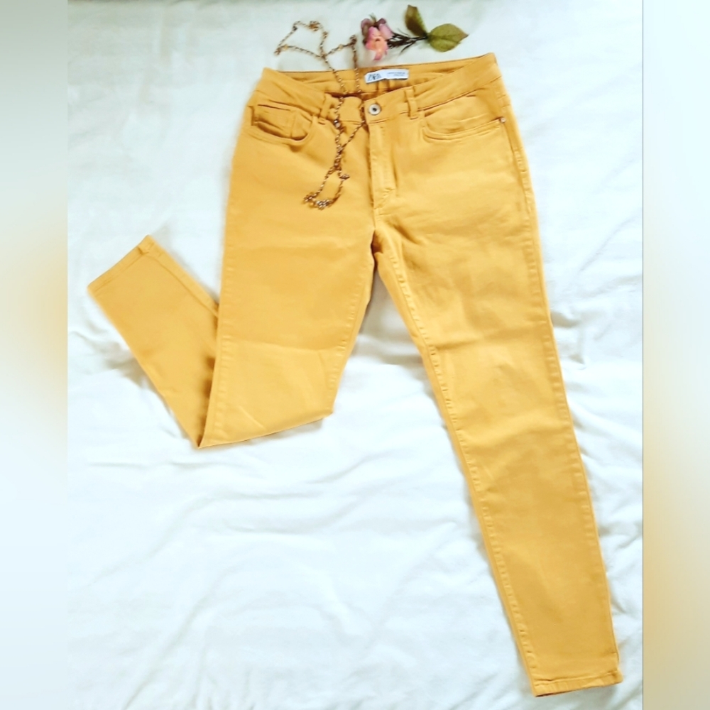 ZARA Sunshine Yellow Skinny Jeans